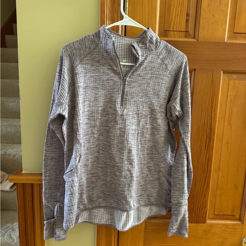 Nike Woman purple dry fit Zip-Up top